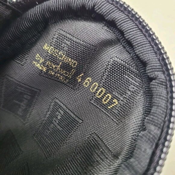 NWT Vintage Love Moschino Black Zip Around Wallet Heart Pouch Coin Purse - Picture 3 of 8